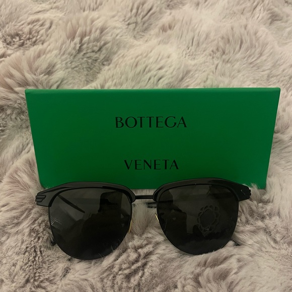 Bottega Veneta Mens Black Metal Aviator Sunglasses - Picture 5 of 7